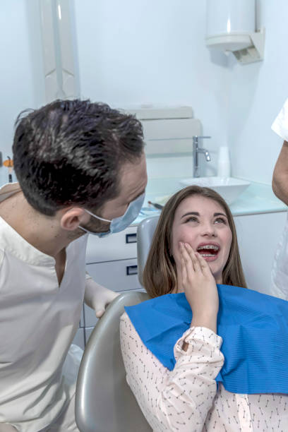 Best Emergency Tooth Extraction in Cedar Point, NC